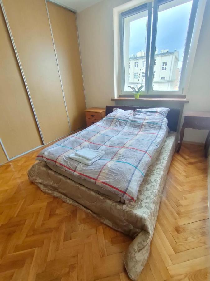 City Centre Apartment - Poznaň Exteriér fotografie